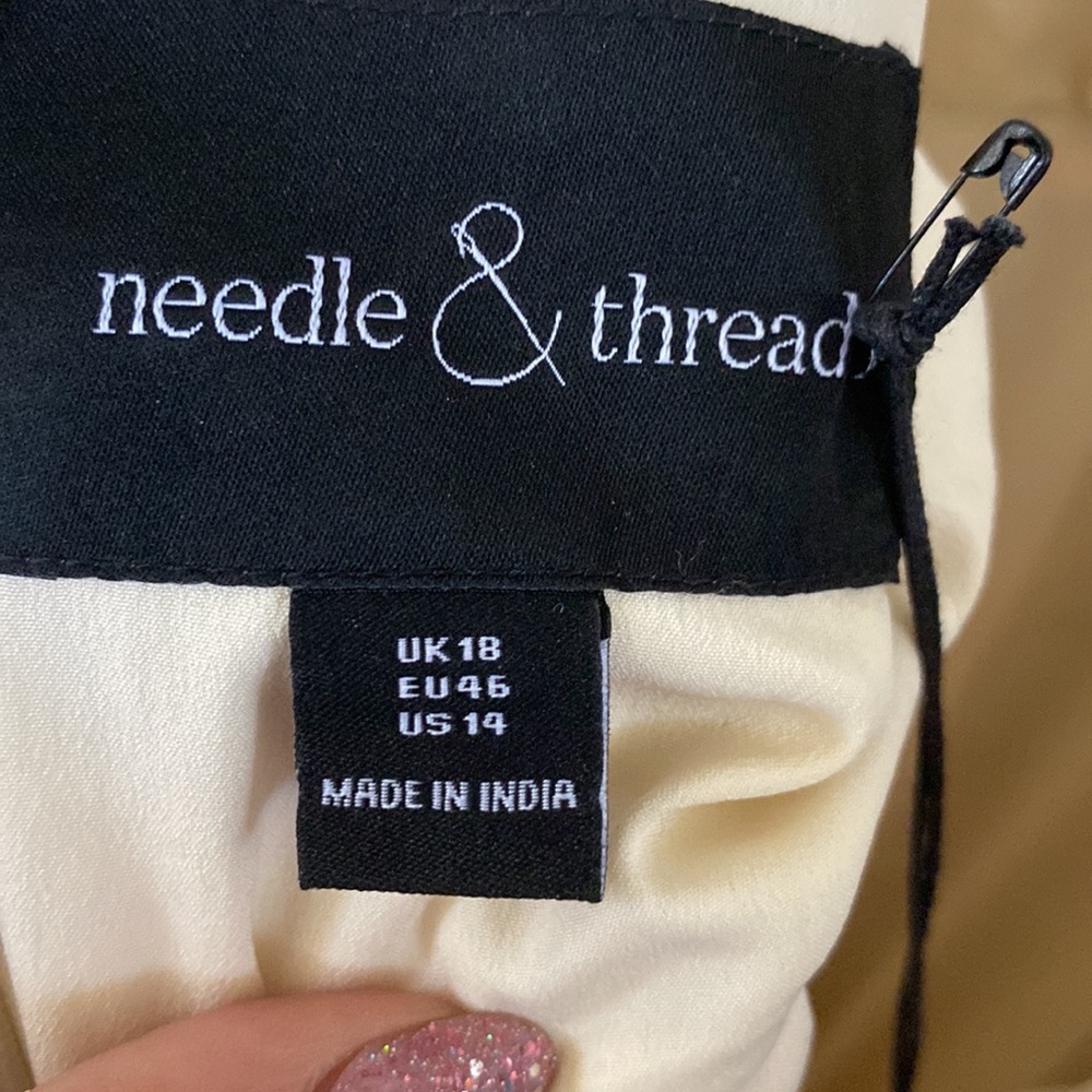 Needle and Thread garden regency gown. Never been worn, with tags. Size US 14 - Picture 12 of 12